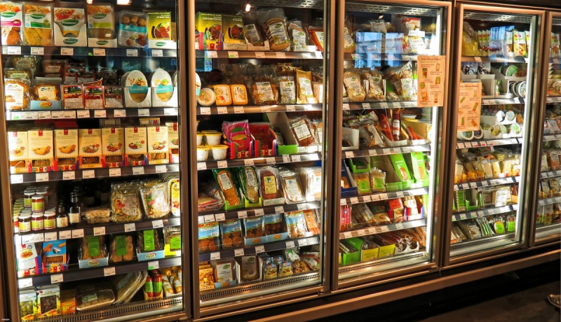 boutique-GILETTE-min_supermarket_fridge_produce_food_market_retail_shop_store-858798